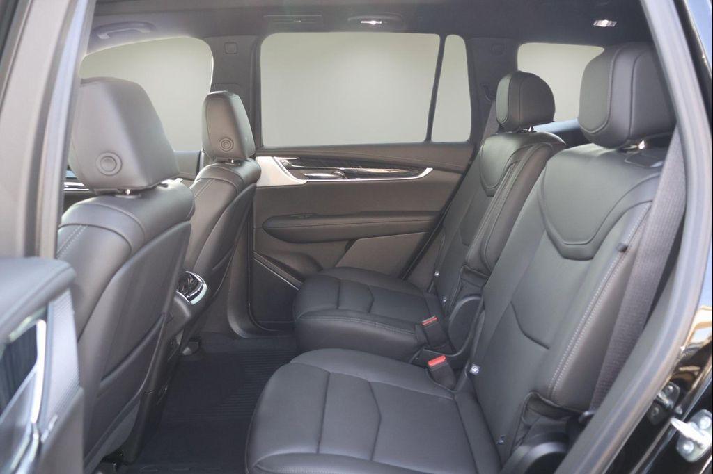 new 2025 Cadillac XT6 car, priced at $55,026
