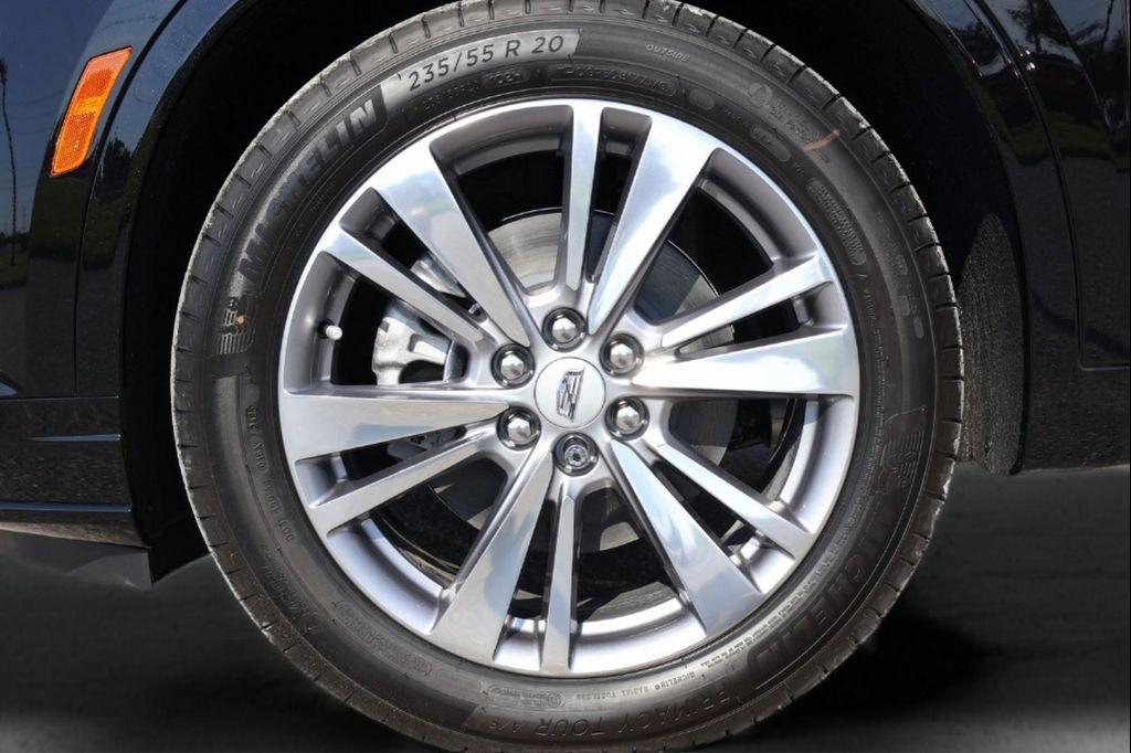 new 2025 Cadillac XT6 car, priced at $55,026