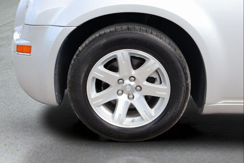 used 2007 Chrysler 300 car, priced at $5,664