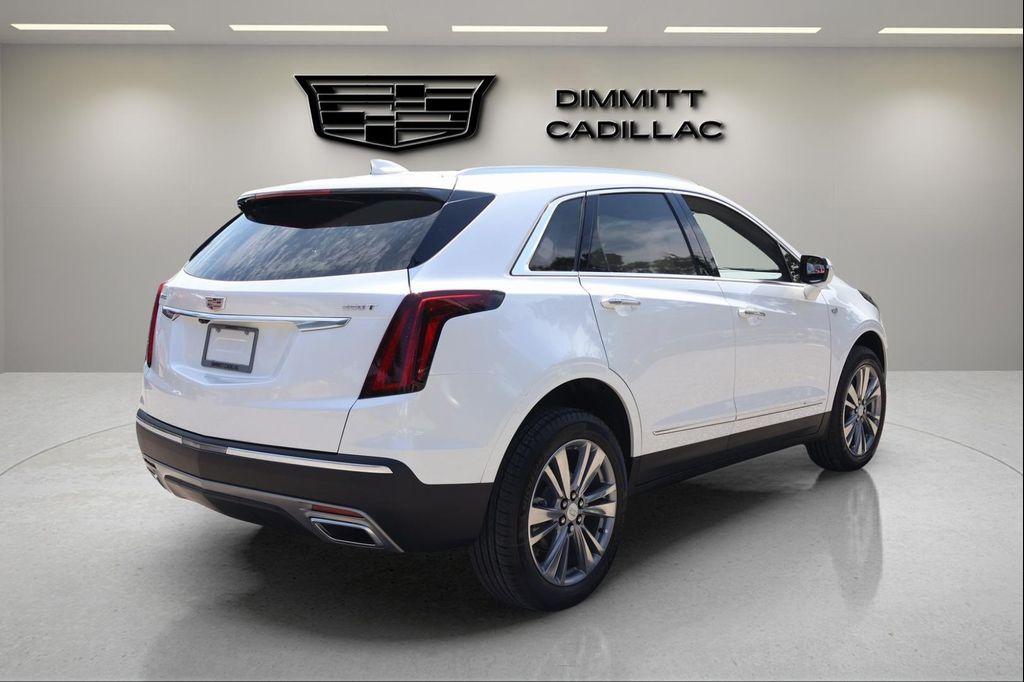 new 2025 Cadillac XT5 car, priced at $51,282