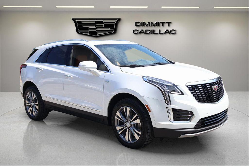 new 2025 Cadillac XT5 car, priced at $51,282