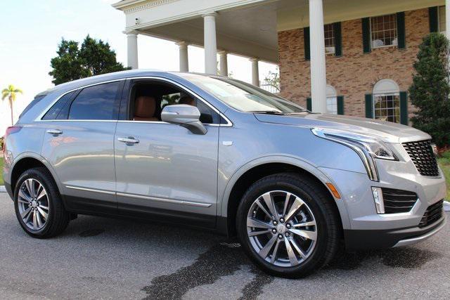 new 2025 Cadillac XT5 car, priced at $52,990