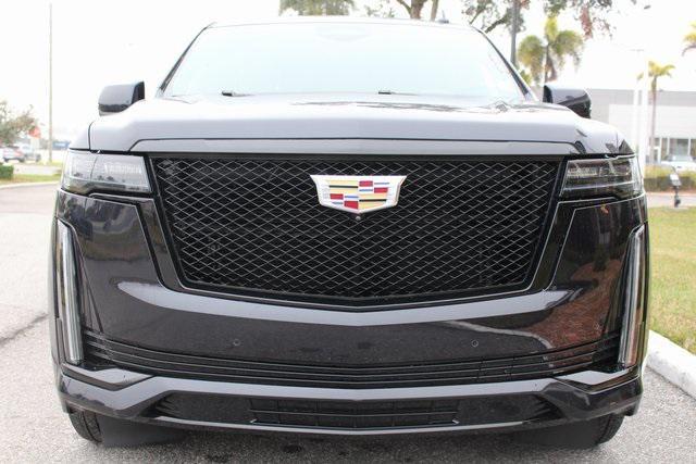 used 2021 Cadillac Escalade ESV car, priced at $59,899