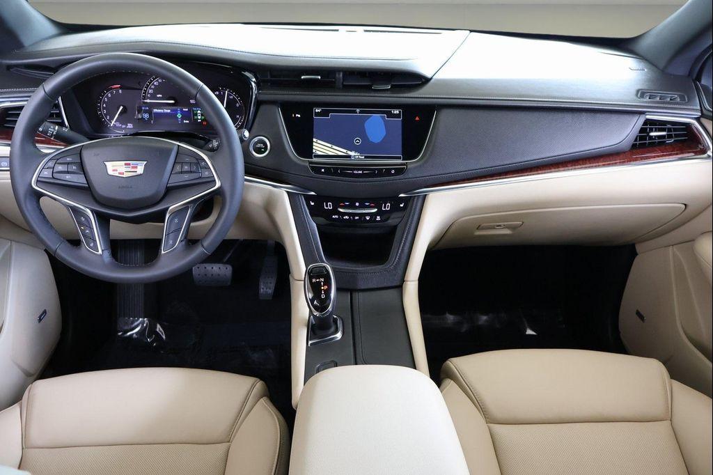 used 2018 Cadillac XT5 car, priced at $18,999