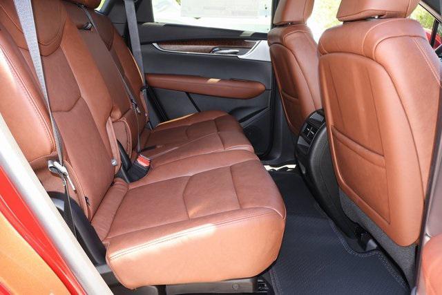 new 2025 Cadillac XT5 car, priced at $54,160