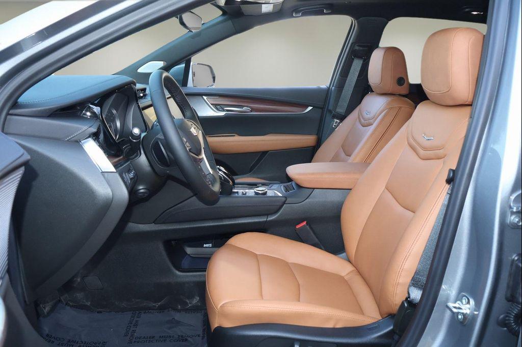 new 2026 Cadillac XT5 car, priced at $58,865