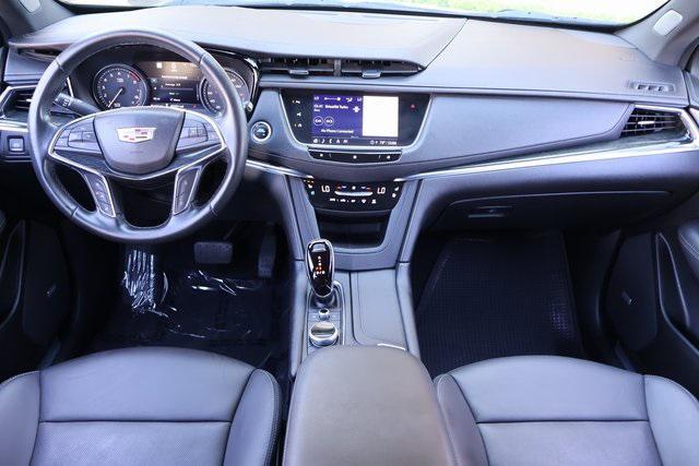 used 2021 Cadillac XT5 car, priced at $31,599