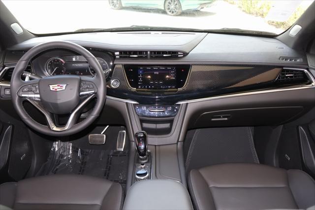 new 2025 Cadillac XT6 car, priced at $59,550