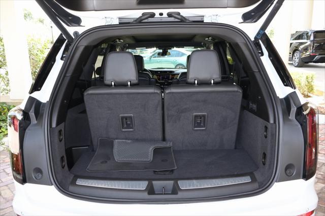 new 2025 Cadillac XT6 car, priced at $59,550