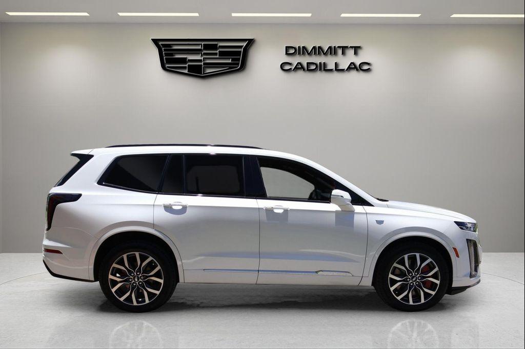 new 2025 Cadillac XT6 car, priced at $58,268