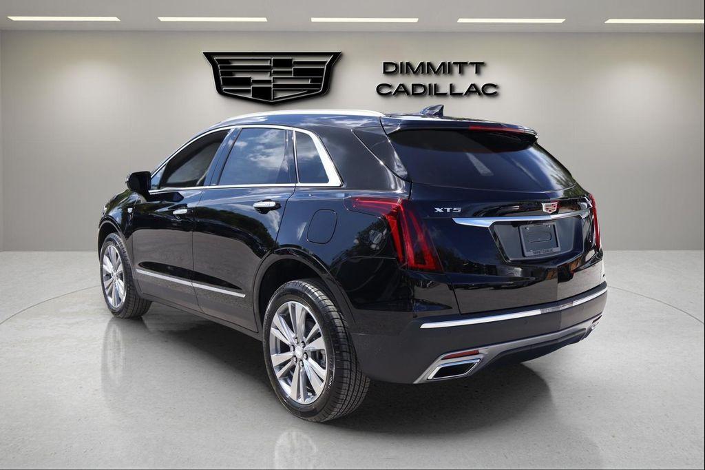 new 2025 Cadillac XT5 car, priced at $50,688