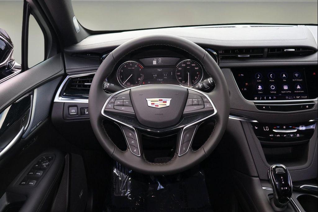new 2025 Cadillac XT5 car, priced at $50,688