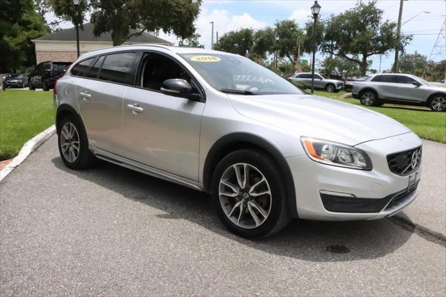 used 2018 Volvo V60 Cross Country car, priced at $17,565