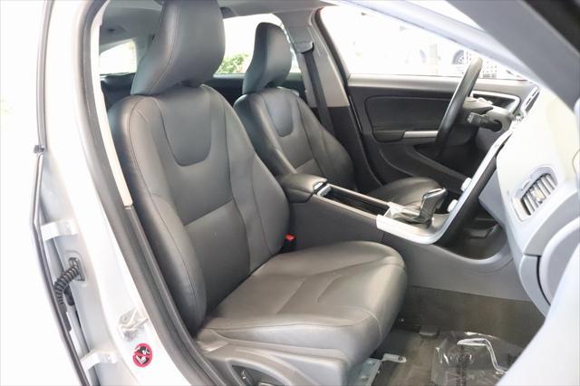 used 2018 Volvo V60 Cross Country car, priced at $17,565