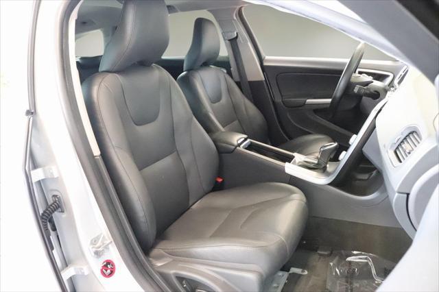 used 2018 Volvo V60 Cross Country car, priced at $17,499