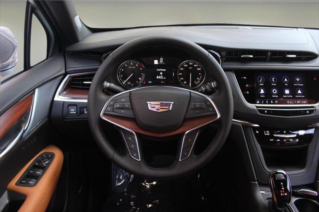 new 2025 Cadillac XT5 car, priced at $50,590