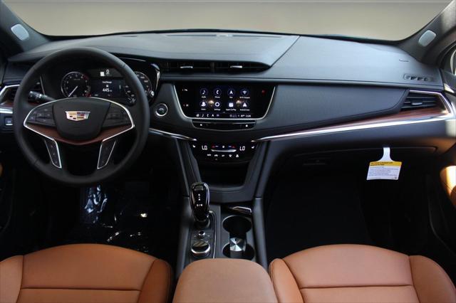 new 2025 Cadillac XT5 car, priced at $50,590