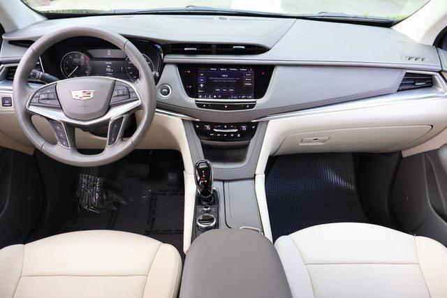 used 2021 Cadillac XT5 car, priced at $26,998