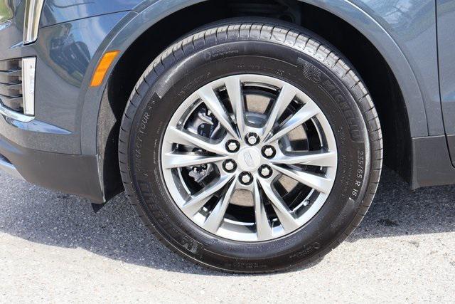used 2021 Cadillac XT5 car, priced at $26,998