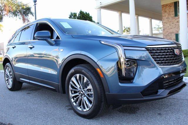 new 2025 Cadillac XT4 car, priced at $42,615