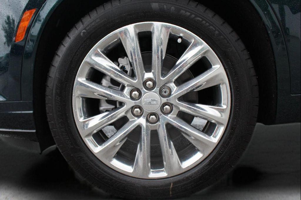 new 2025 Cadillac XT6 car, priced at $54,397