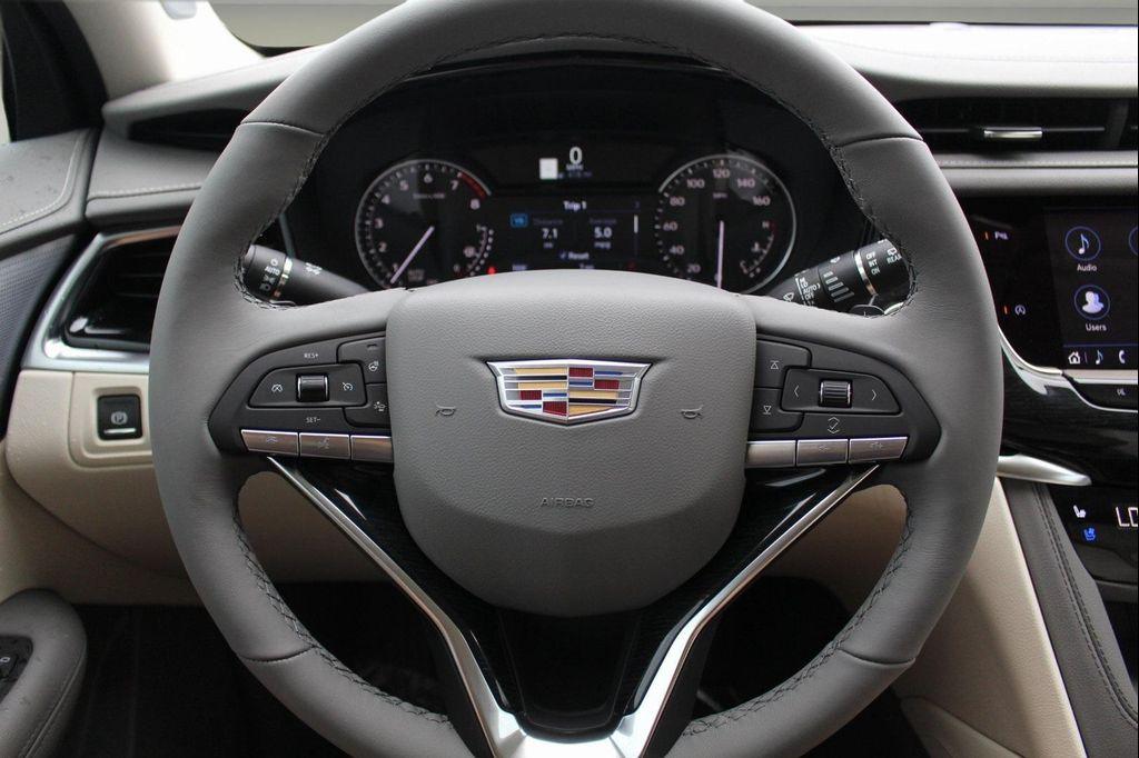 new 2025 Cadillac XT6 car, priced at $54,397