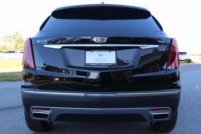 new 2025 Cadillac XT5 car, priced at $53,615