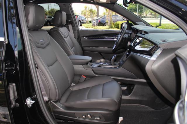 new 2025 Cadillac XT6 car, priced at $53,886