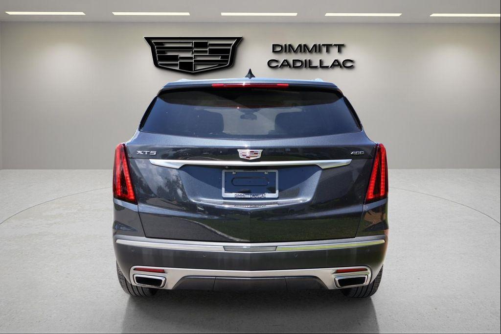 used 2021 Cadillac XT5 car, priced at $30,646