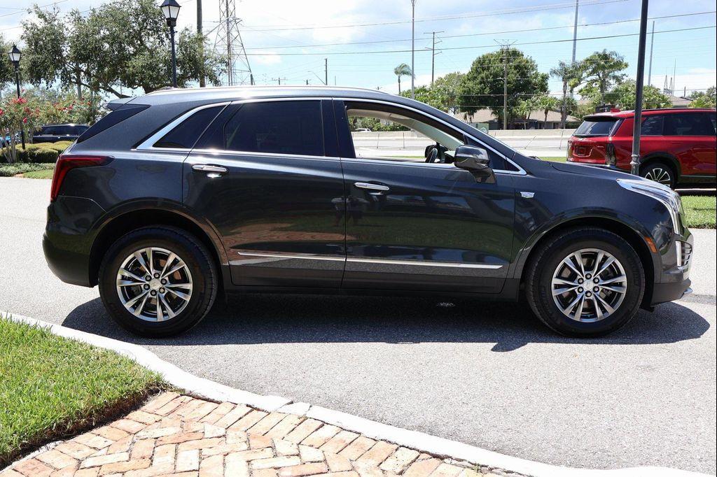 used 2021 Cadillac XT5 car, priced at $31,599
