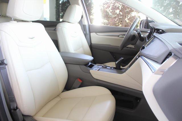 used 2021 Cadillac XT5 car, priced at $31,998