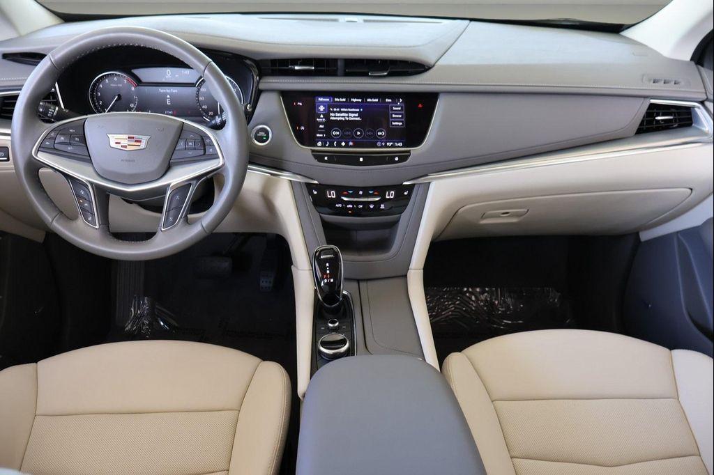 used 2021 Cadillac XT5 car, priced at $30,646