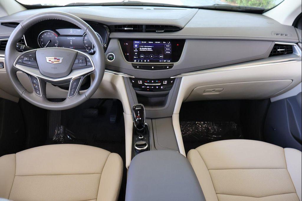 used 2021 Cadillac XT5 car, priced at $31,599