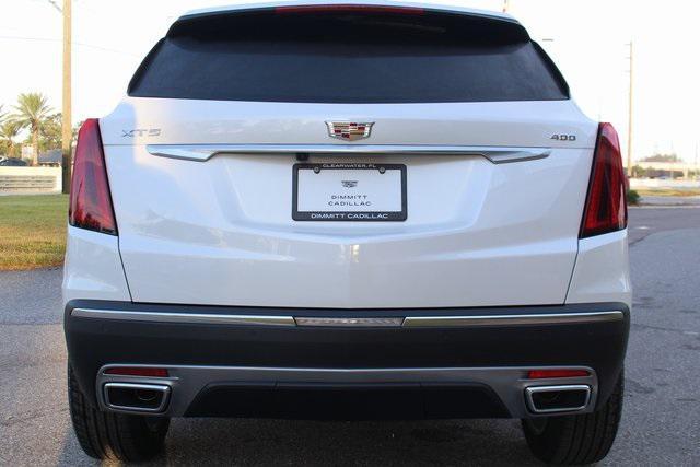 new 2025 Cadillac XT5 car, priced at $54,215