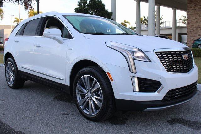 new 2025 Cadillac XT5 car, priced at $54,215