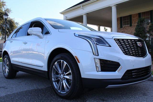 new 2025 Cadillac XT5 car, priced at $54,510