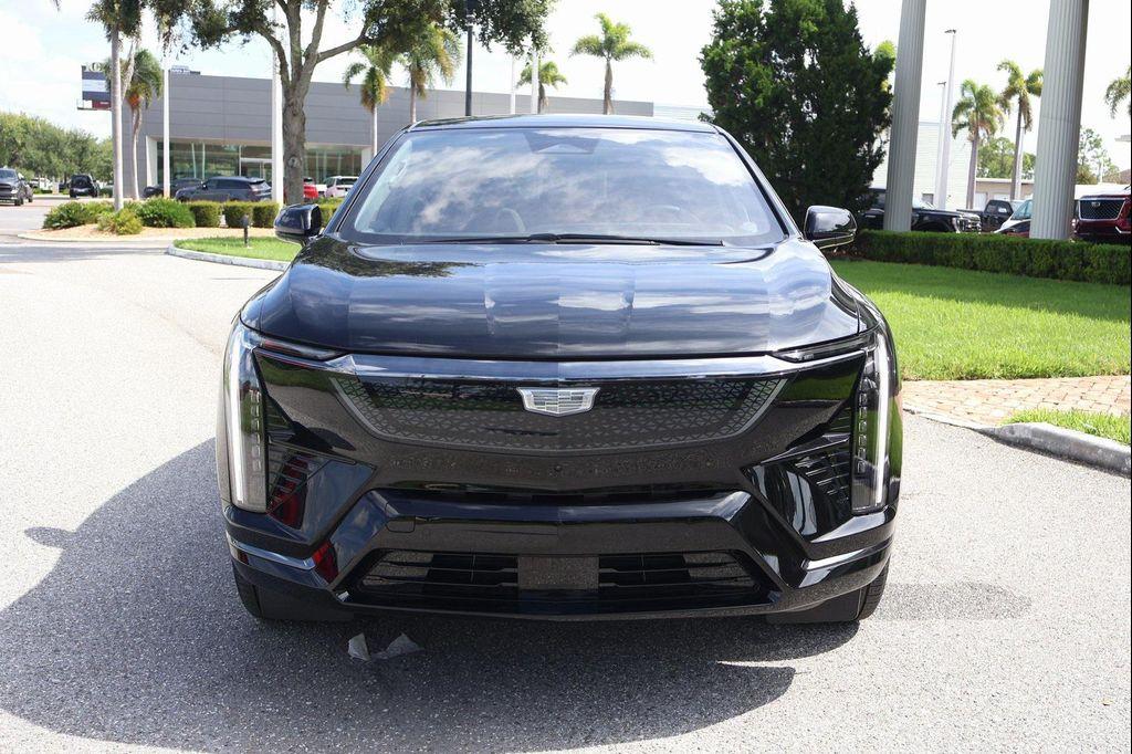 new 2025 Cadillac OPTIQ car, priced at $53,801