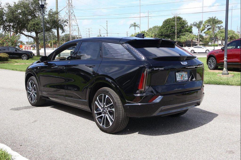 new 2025 Cadillac OPTIQ car, priced at $53,801