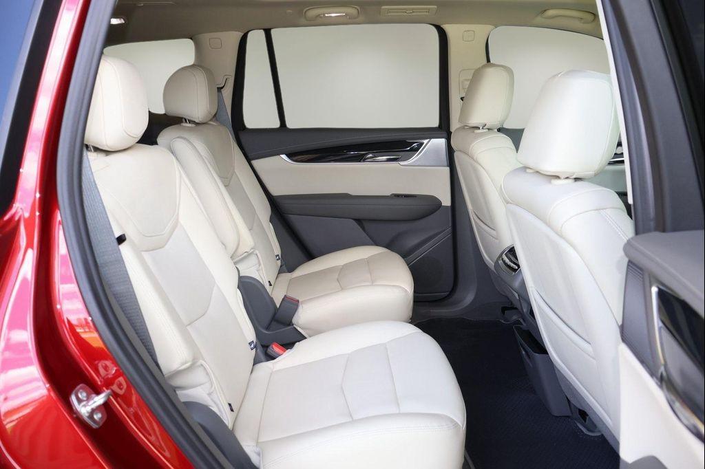 new 2025 Cadillac XT6 car, priced at $53,286