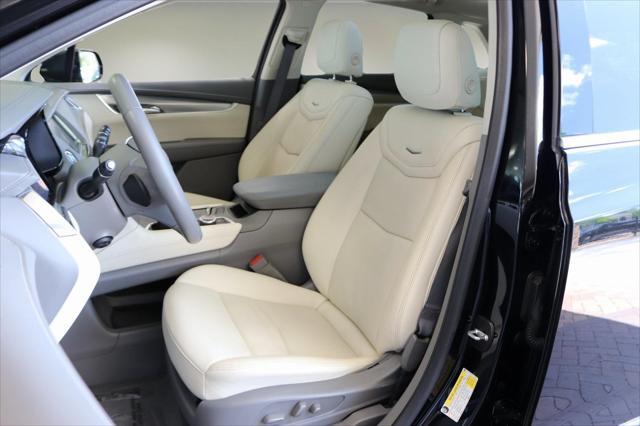 used 2020 Cadillac XT5 car, priced at $22,272