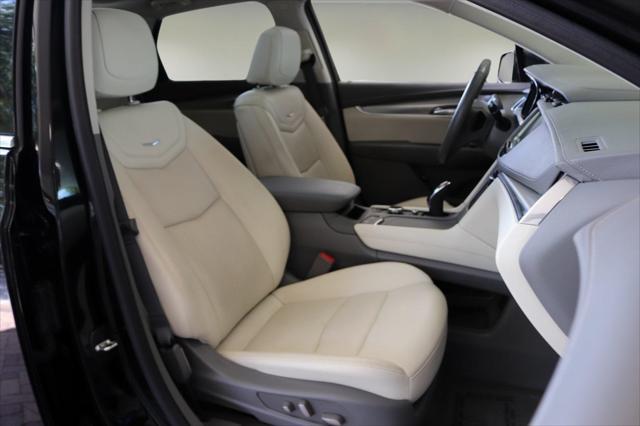 used 2020 Cadillac XT5 car, priced at $22,272