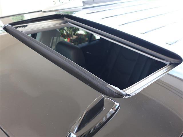 used 2020 Cadillac Escalade car, priced at $37,998