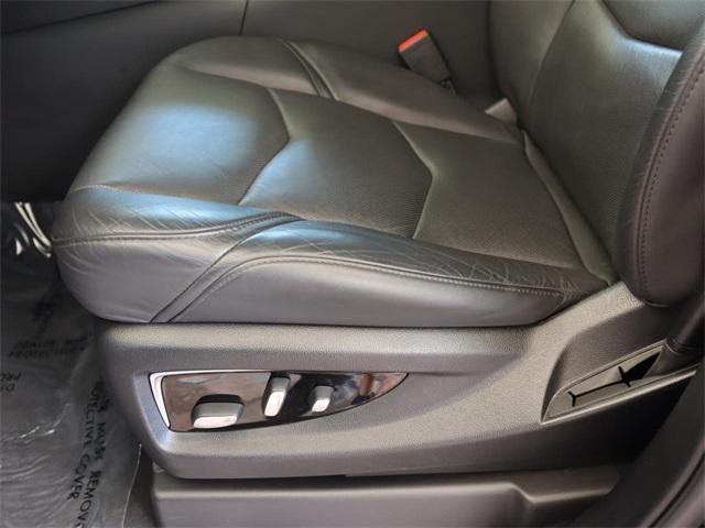 used 2020 Cadillac Escalade car, priced at $37,998