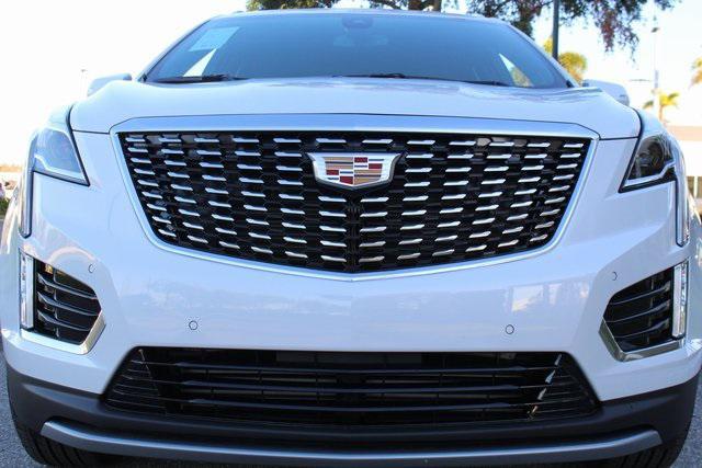 new 2025 Cadillac XT5 car, priced at $54,415