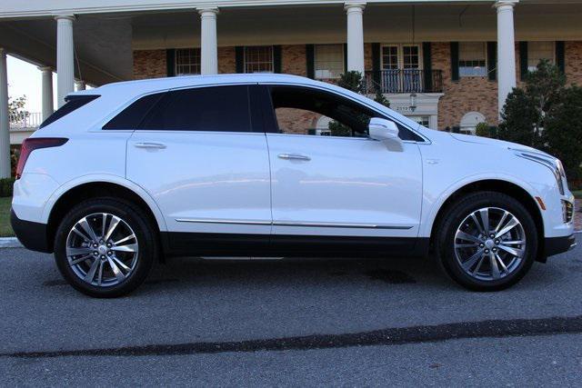 new 2025 Cadillac XT5 car, priced at $54,415