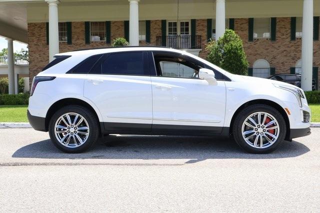 new 2024 Cadillac XT5 car, priced at $60,690