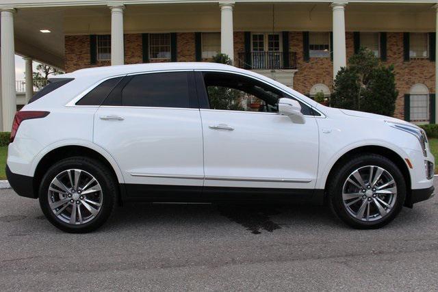 new 2025 Cadillac XT5 car, priced at $54,215