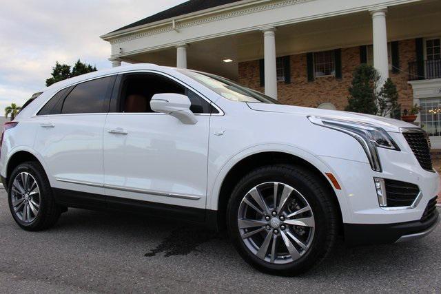 new 2025 Cadillac XT5 car, priced at $54,215