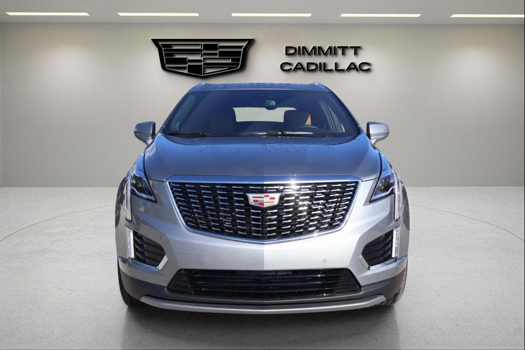 new 2025 Cadillac XT5 car, priced at $50,048