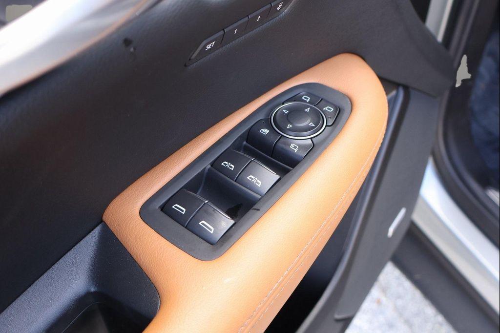 new 2025 Cadillac XT5 car, priced at $50,048